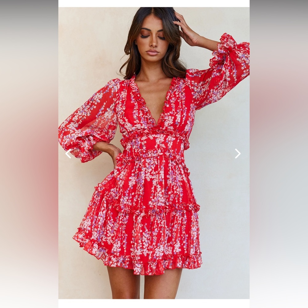 Selfie Leslie, Size L, cutout back, ruffle detail, floral dress